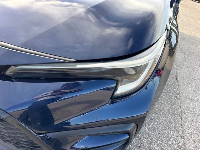 Used 2025  Toyota SE image 9