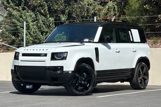 New 2026 Fuji White Land Rover X-Dynamic SE image 1