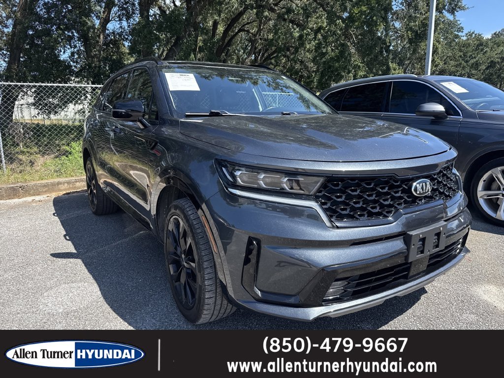 Used 2021 Gravity Gray Kia SX image 1