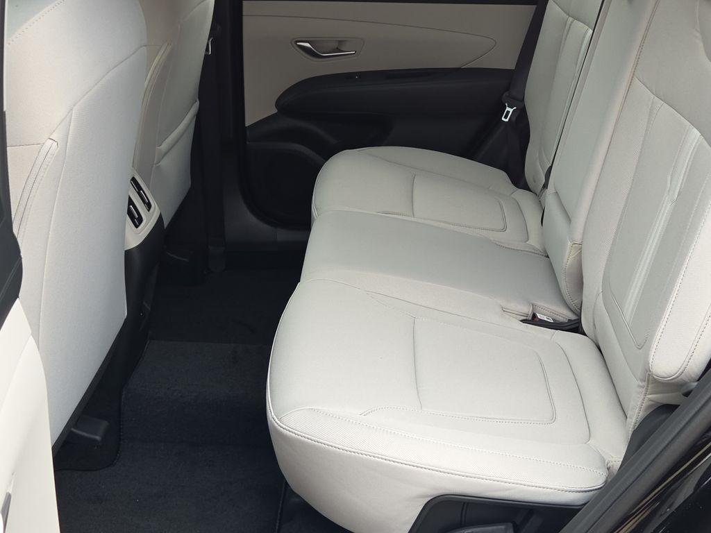 2026 Hyundai Tucson SEL - Photo 14