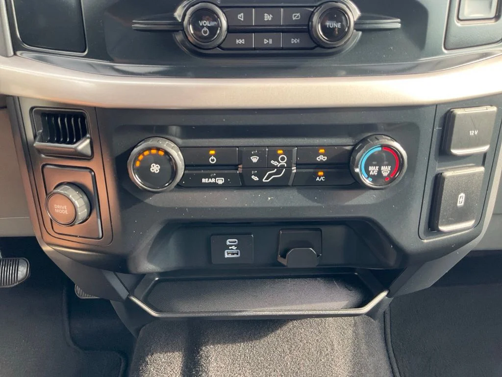 Used 2023 Silver Ford XLT image 19
