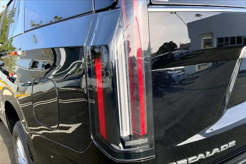 2026 Cadillac Escalade Luxury - Photo 15