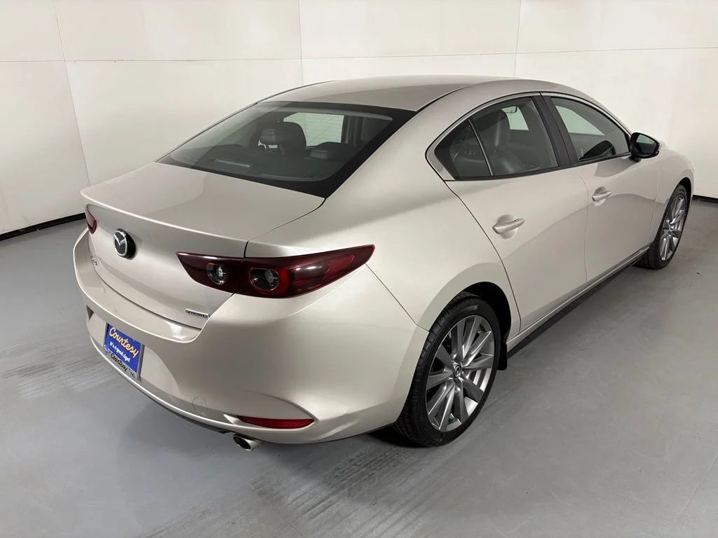 Used 2024 Quartz Metallic Mazda 2.5 S Preferred Package image 8