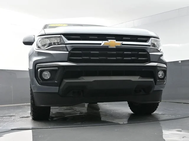 Used 2021 Gray Chevrolet LT image 31