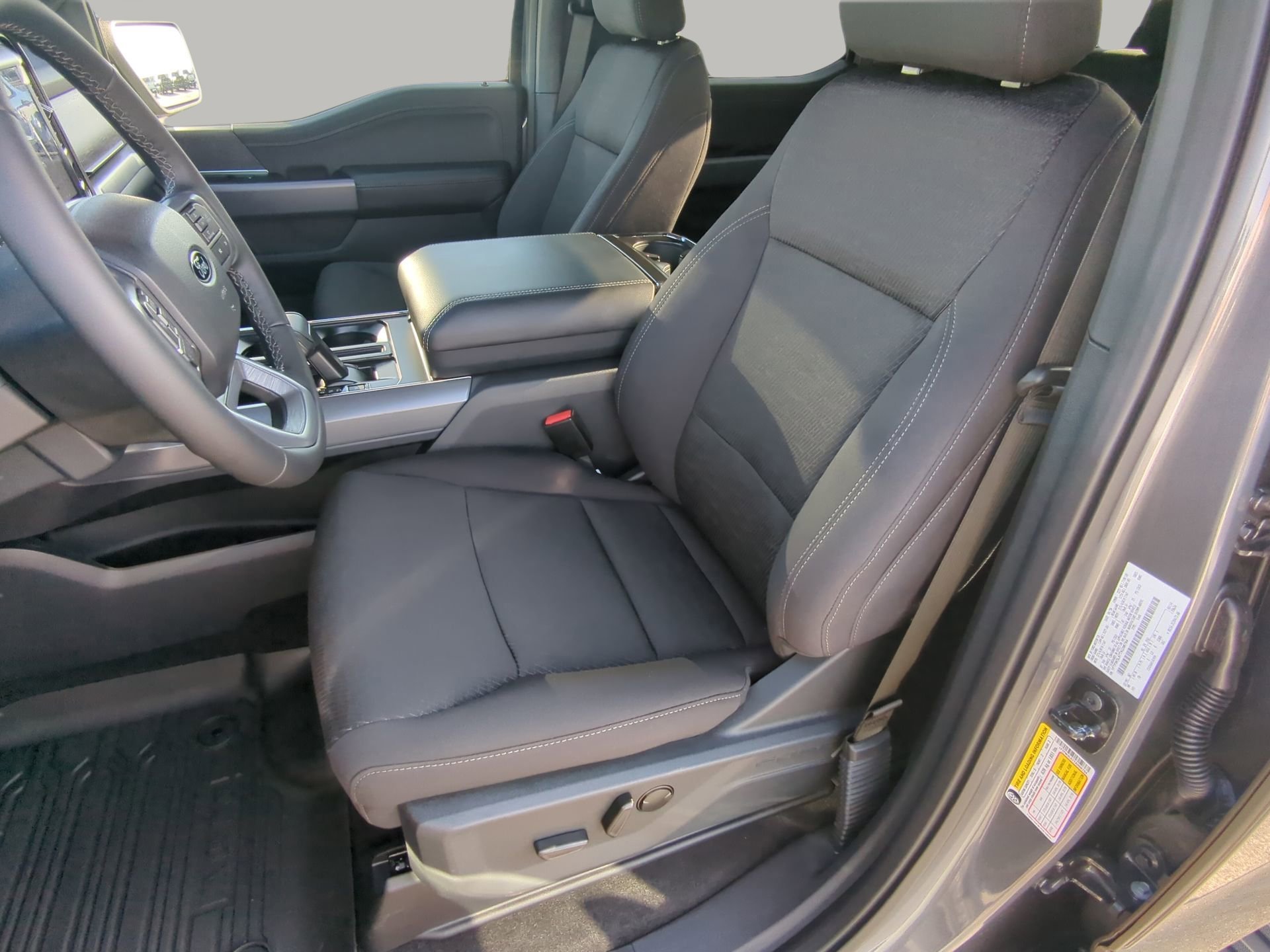 New 2026 Carbonized Gray Metallic Ford XLT image 54