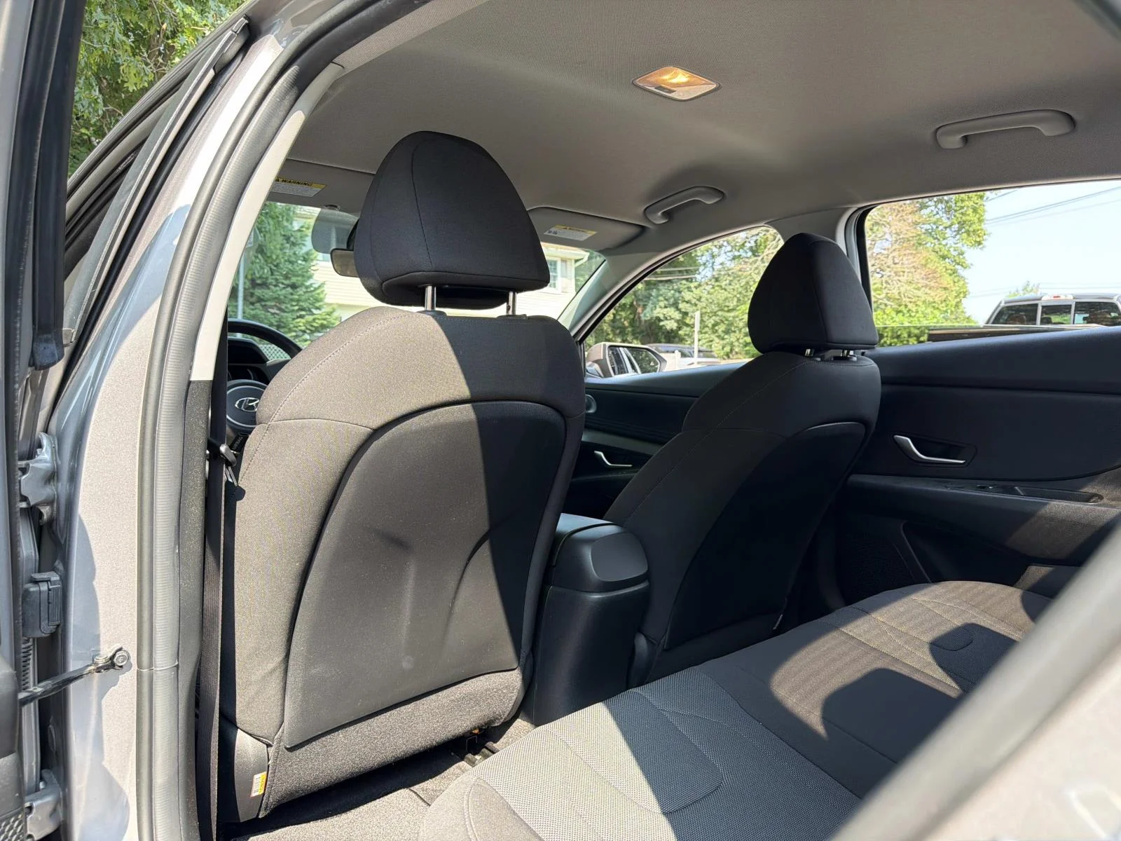 Used 2023 Silver Hyundai SE image 15