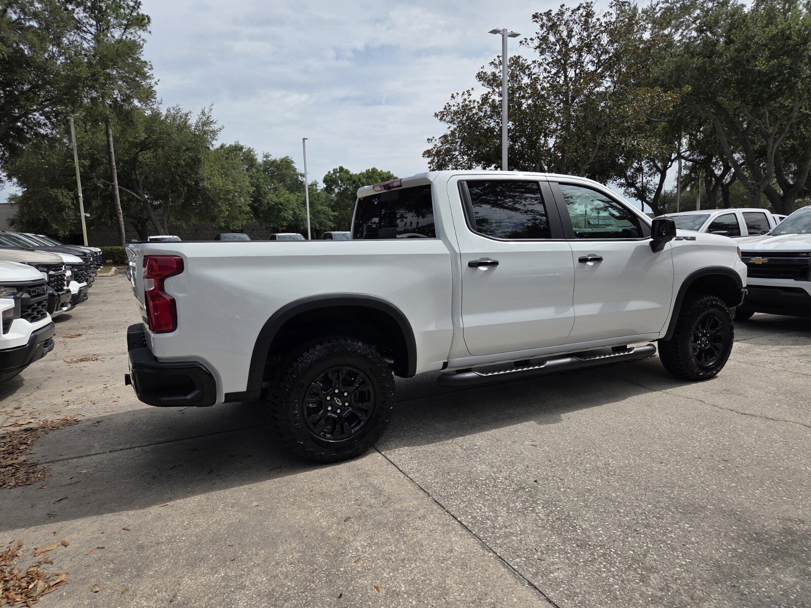 2026 Chevrolet Silverado 1500 ZR2 - Photo 7
