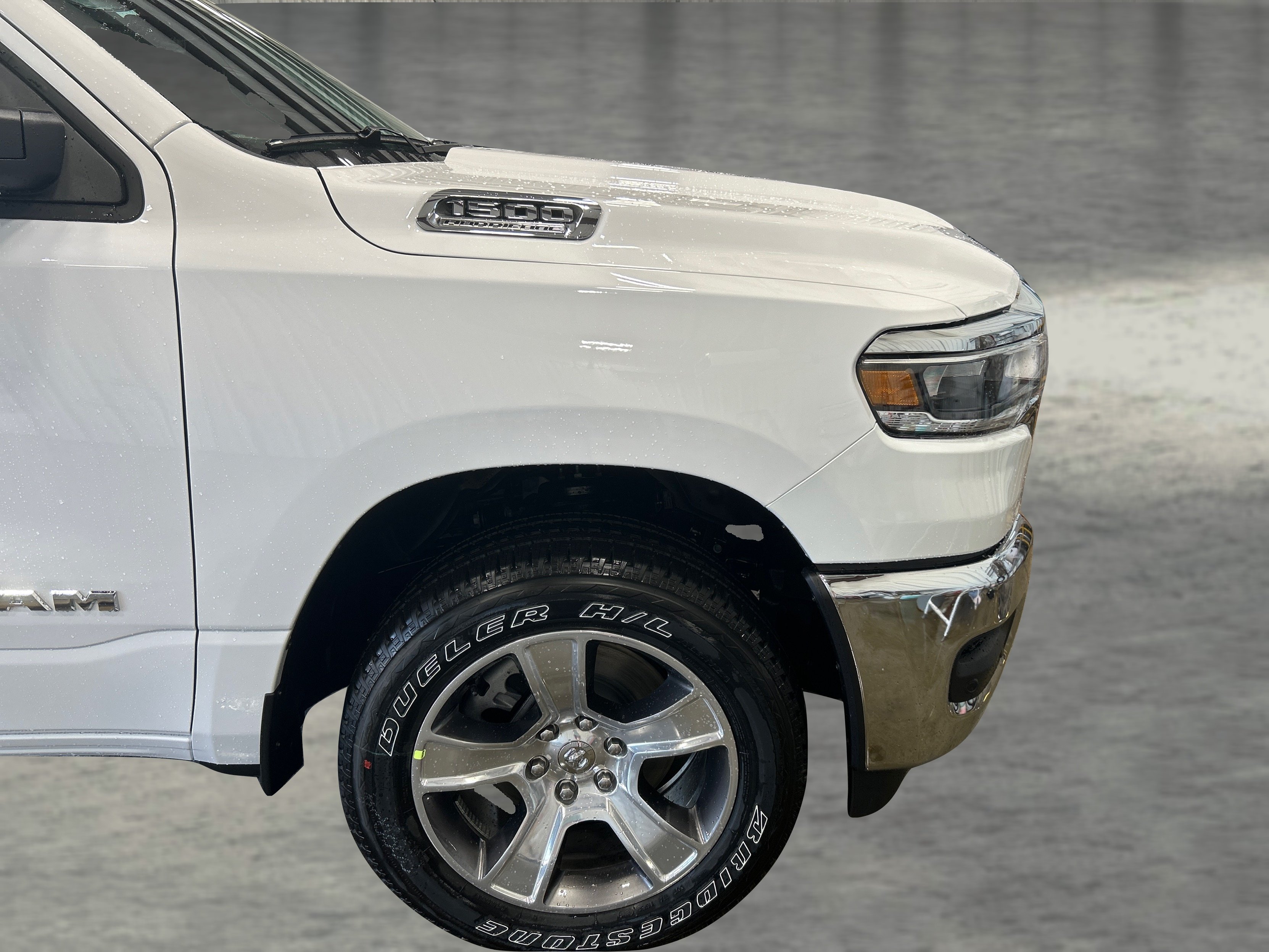 New 2026 Bright White Clearcoat RAM Tradesman image 21