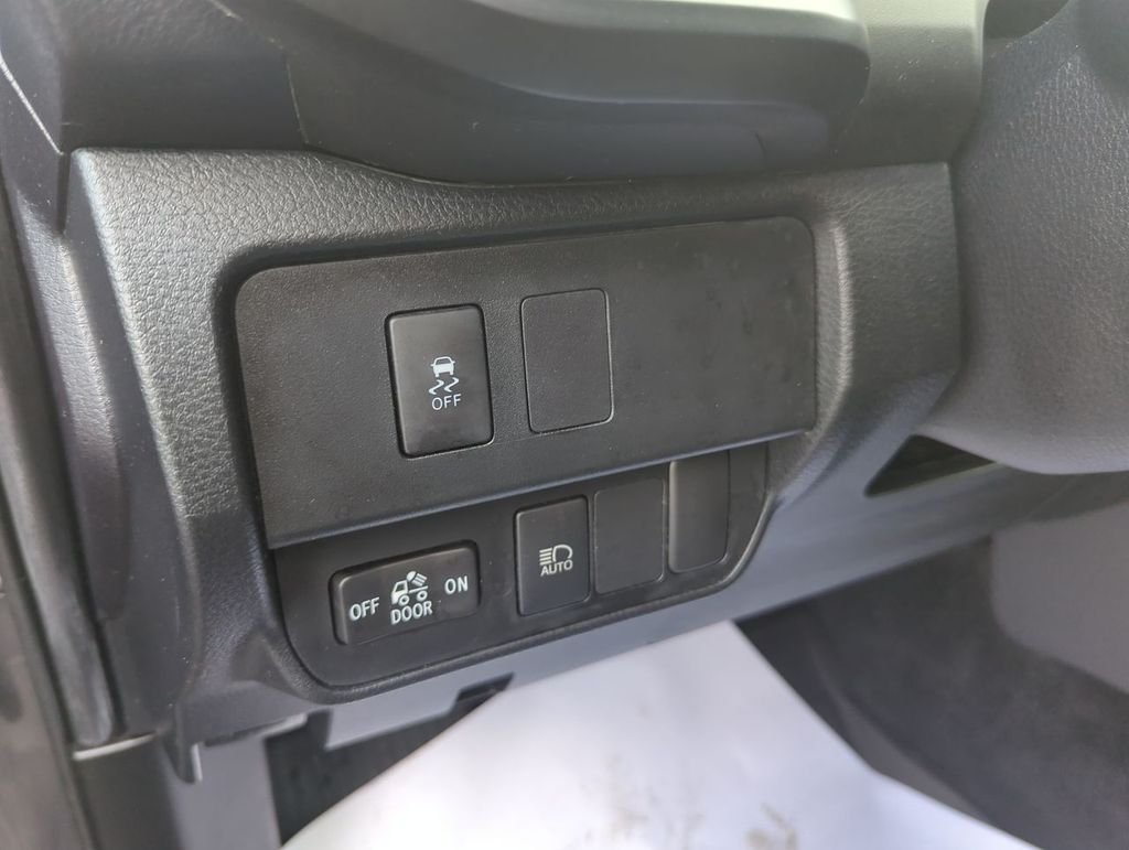 Used 2021 Gray Toyota SR image 14
