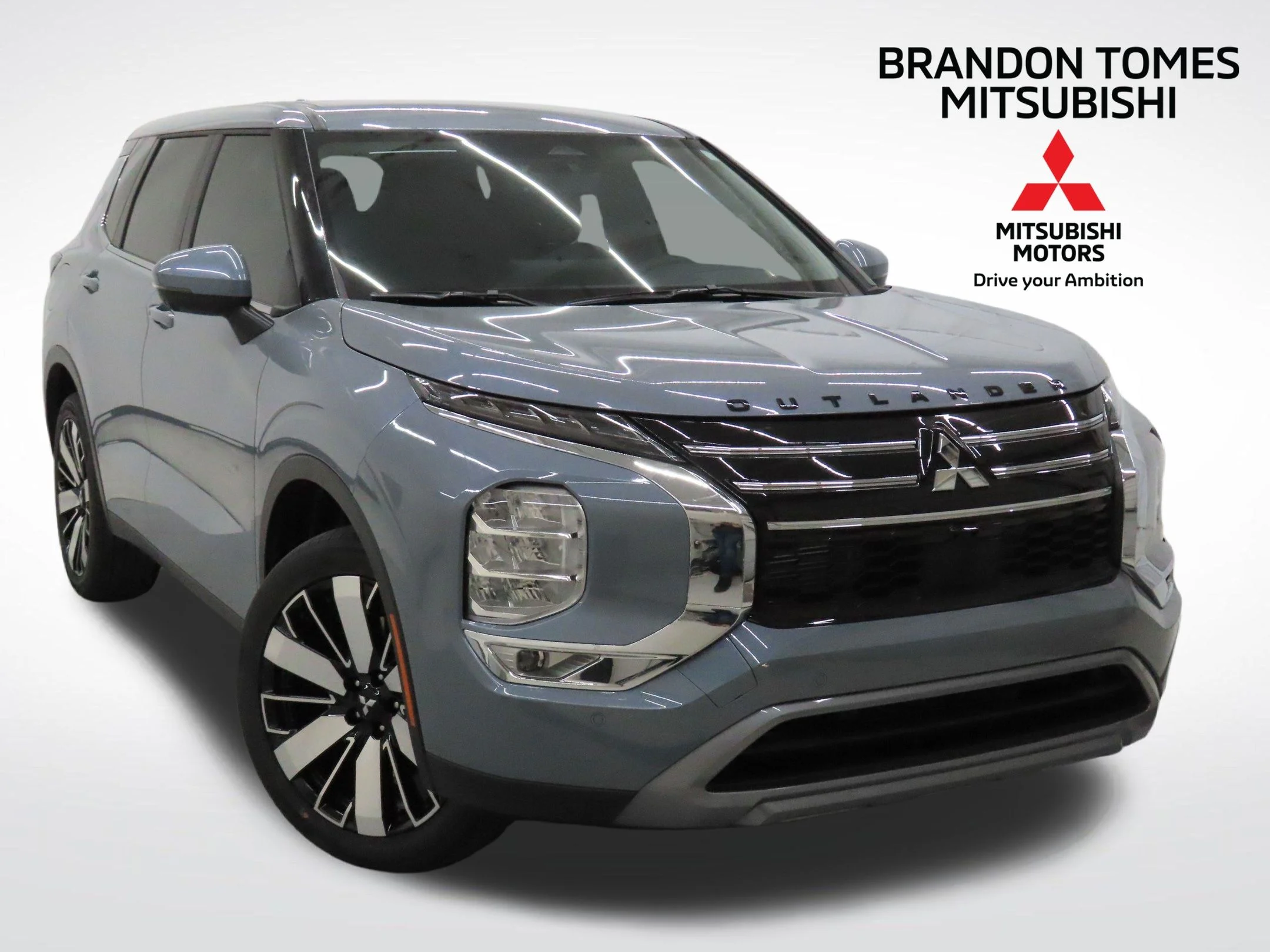 2026 Mitsubishi Outlander SE FWD's photo