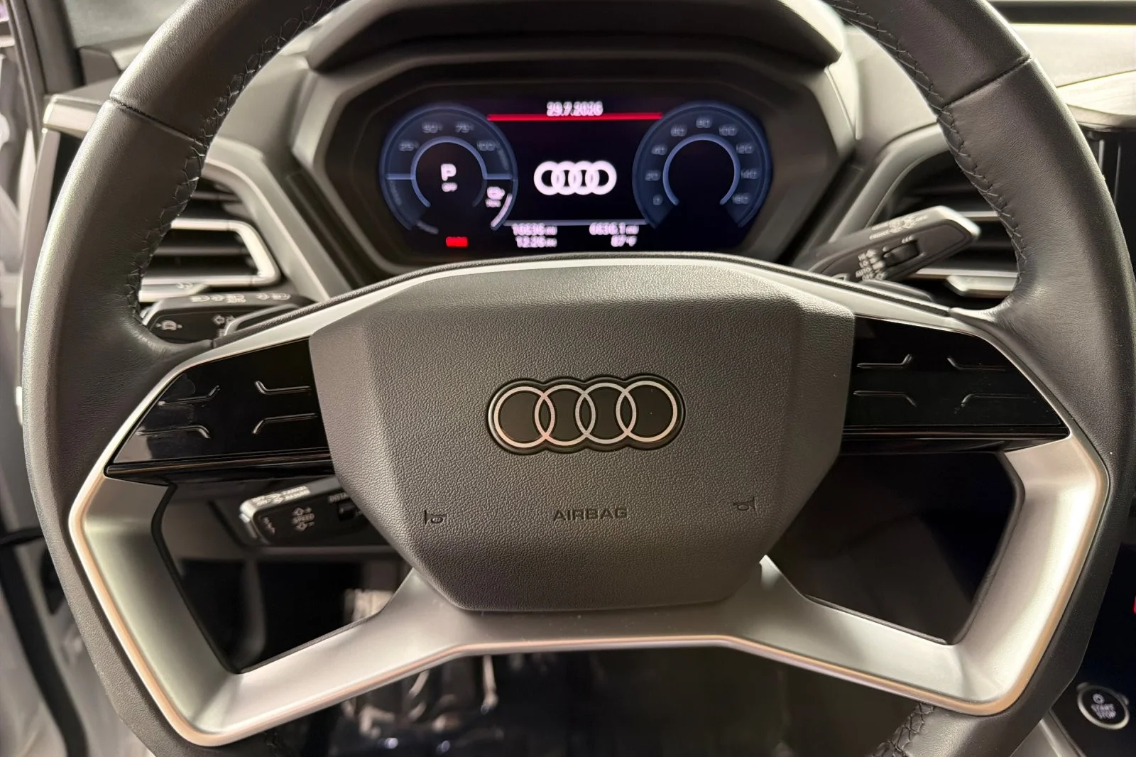 Used 2024 Glacier White Metallic Audi Premium 50 quattro image 22