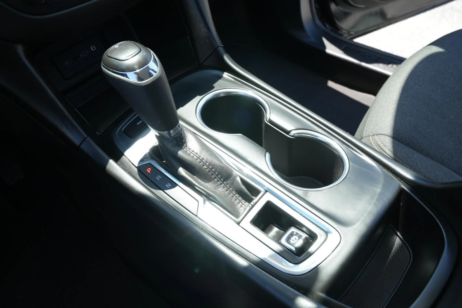 Used 2021 MOSAIC BLACK METALLIC Chevrolet LT image 30