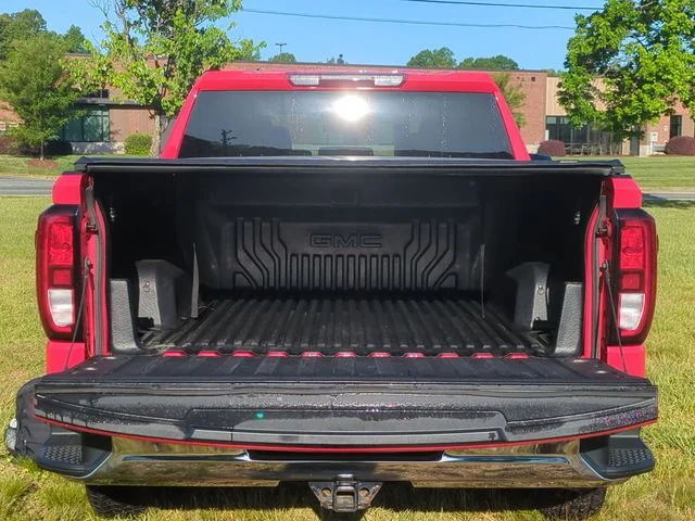 Used 2021 Red GMC SLE image 32