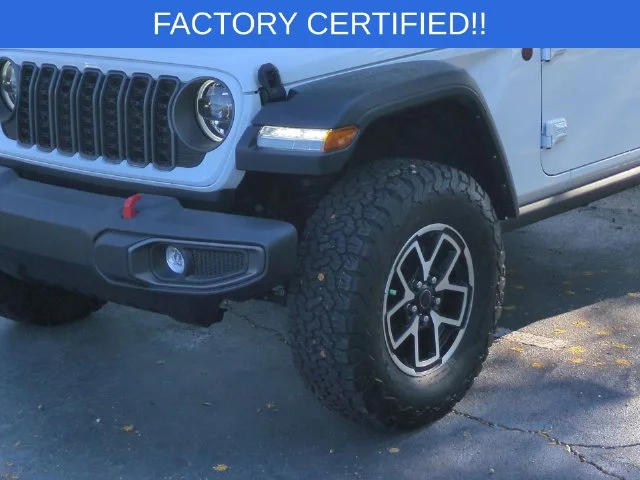 Used 2024 White Jeep Rubicon image 9