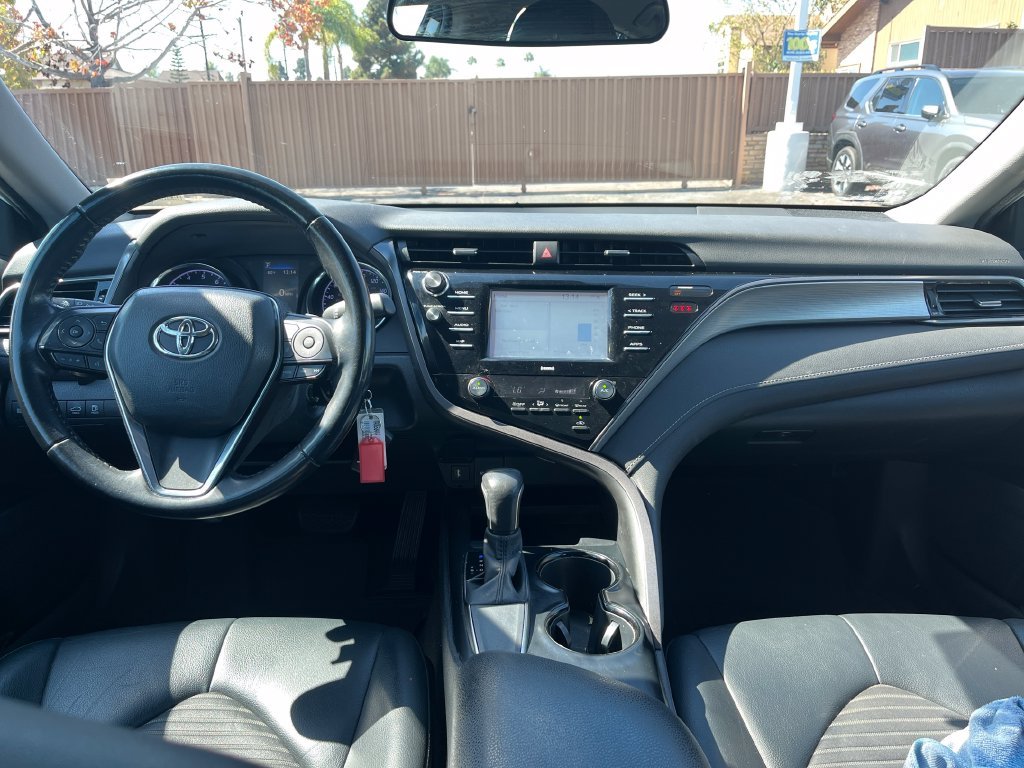 Used 2020 White Toyota SE image 10