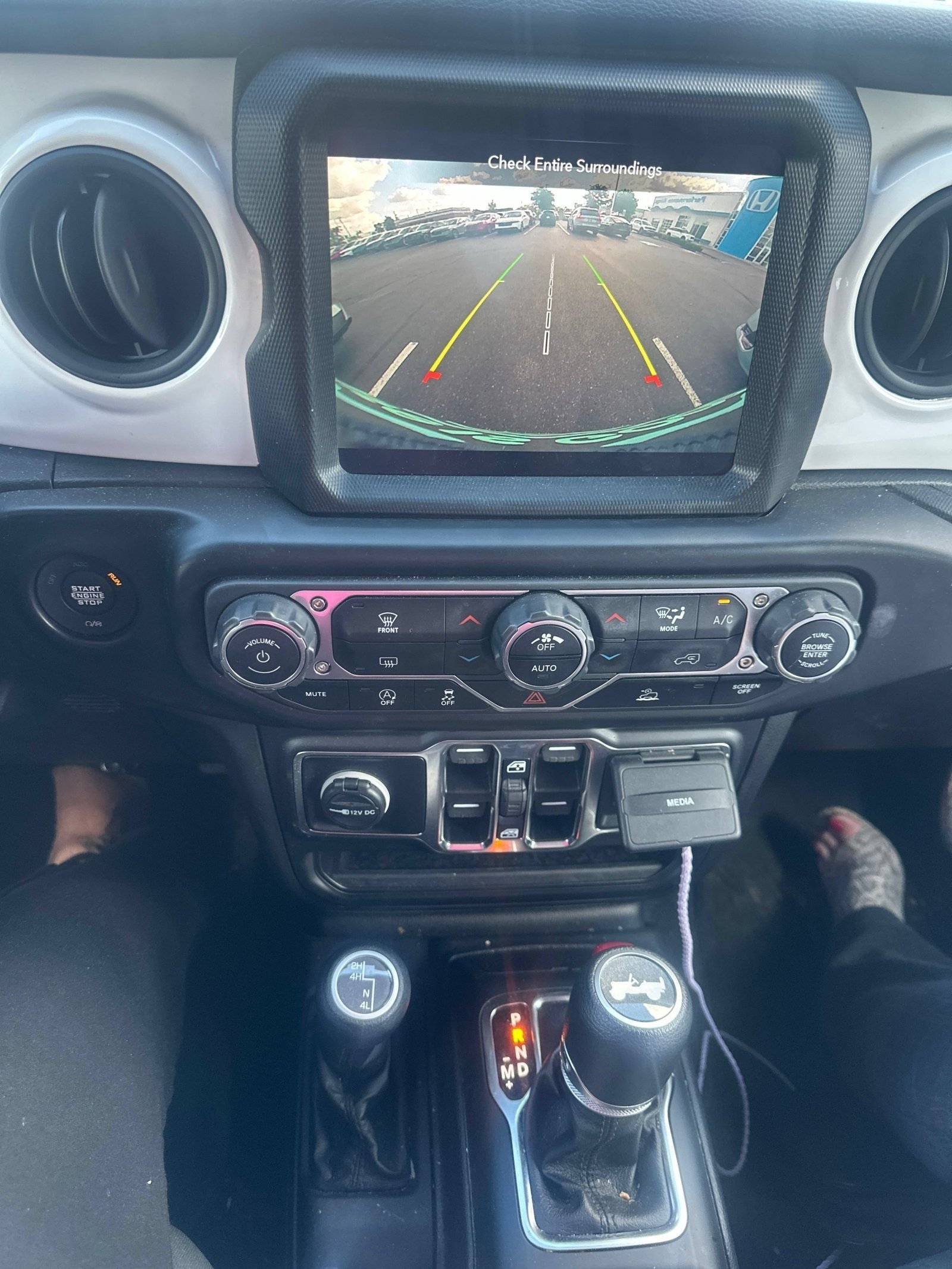 Used 2021 Hydro Blue Pearlcoat Jeep Unlimited Islander image 3