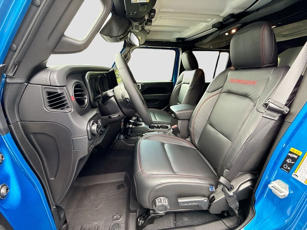 New 2026 Hydro Blue Pearl-Coat Exterior Paint Jeep Rubicon image 13