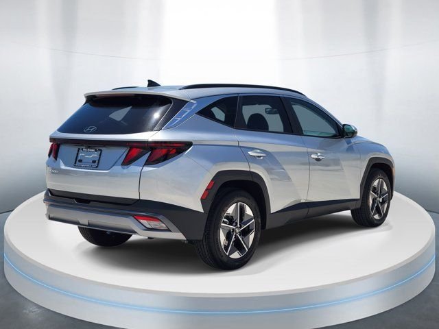 New 2026 Silver Hyundai SEL Premium FWD image 4