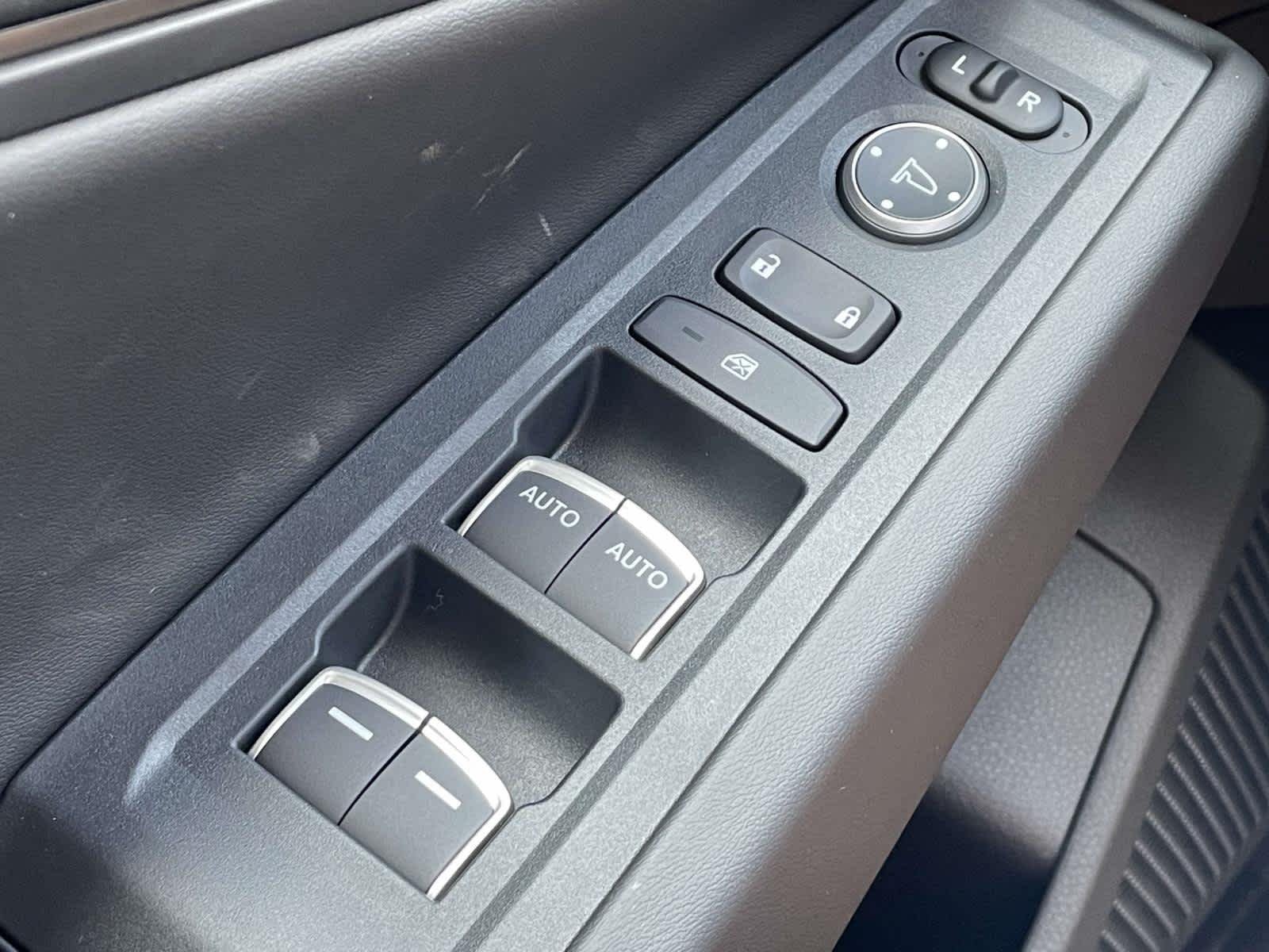 New 2026 Canyon River Blue Metallic Honda SE image 29