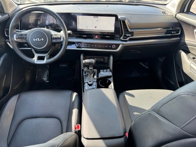 Used 2023 White Kia EX image 11