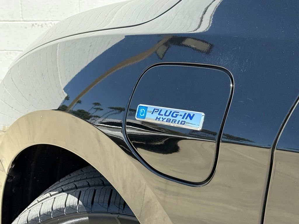 Certified Used 2021 Black Honda Touring image 19