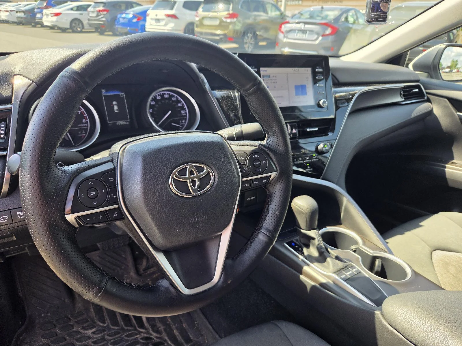 Used 2022 Super White Toyota LE image 8