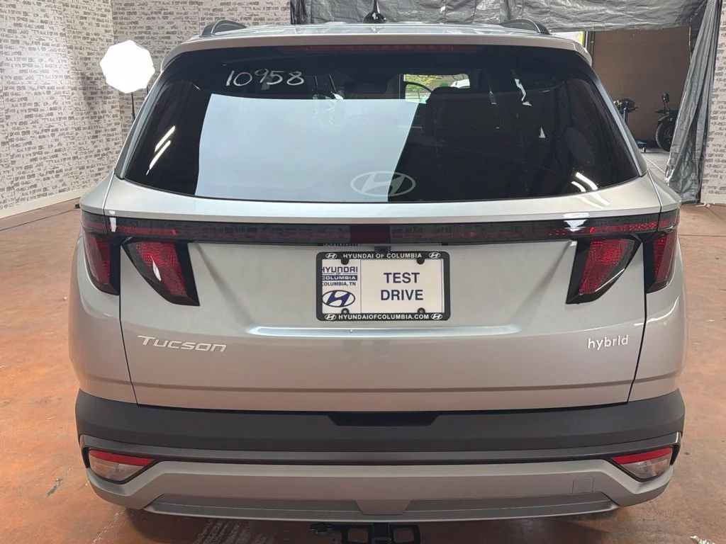 New 2026 Shimmering Silver Hyundai SEL image 6
