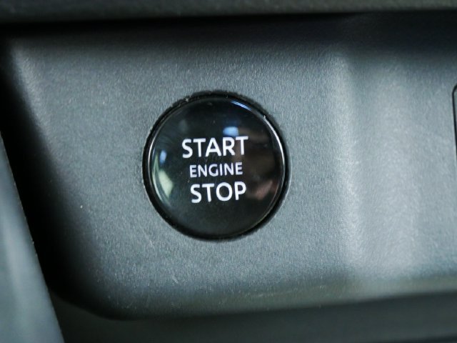 Used 2024 Silver Nissan SV image 26