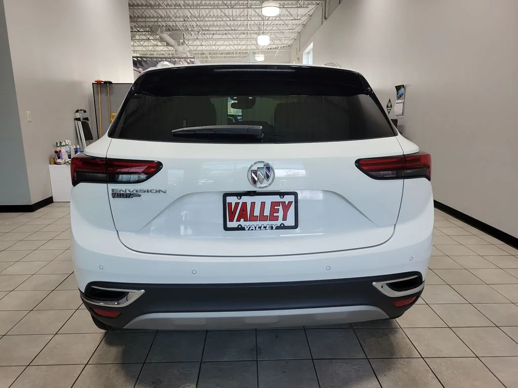 Used 2022 White Buick Essence image 11