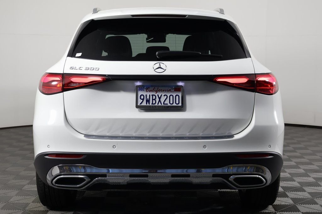 Certified Used 2026 Polar White Mercedes-Benz GLC 300 image 5