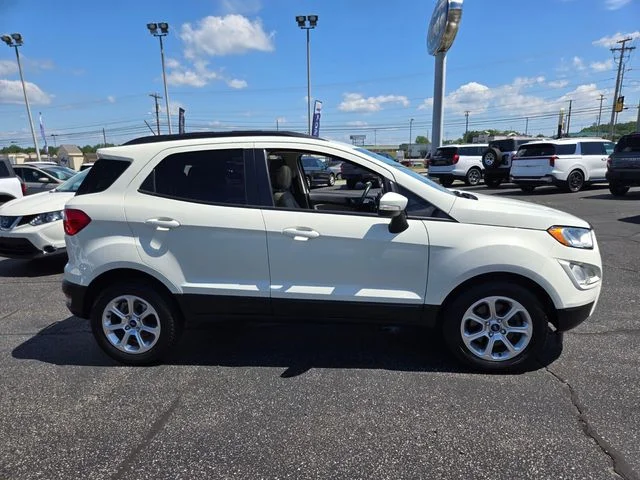 Used 2020 White Ford SE image 9