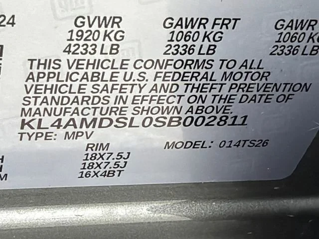 Used 2025 Moonstone Gray Metallic Buick Sport Touring image 32