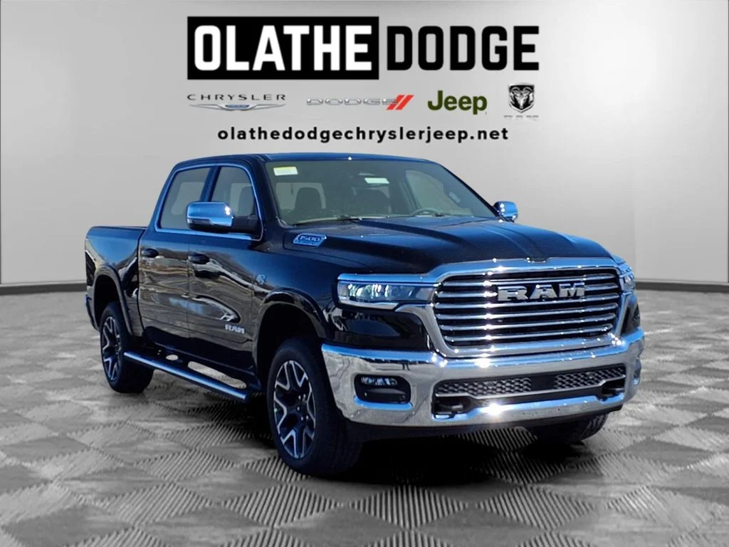 New 2026 Diamond Black Crystal Pearl-Coat Exterior Paint RAM Laramie image 28