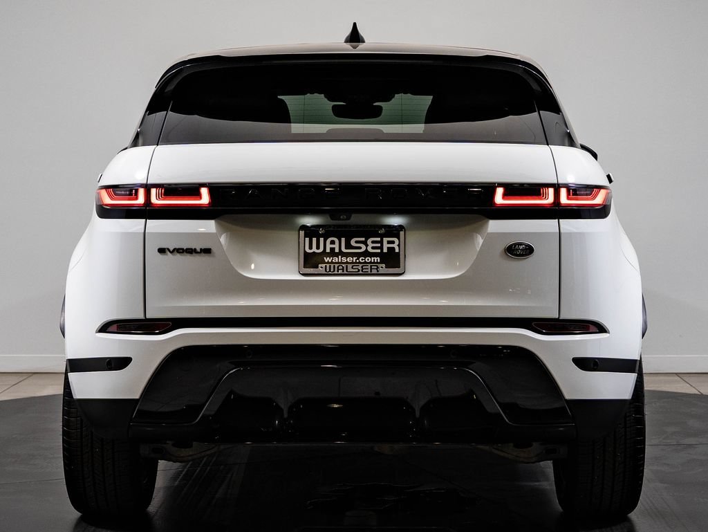 Used 2022 Fuji White Land Rover SE image 7