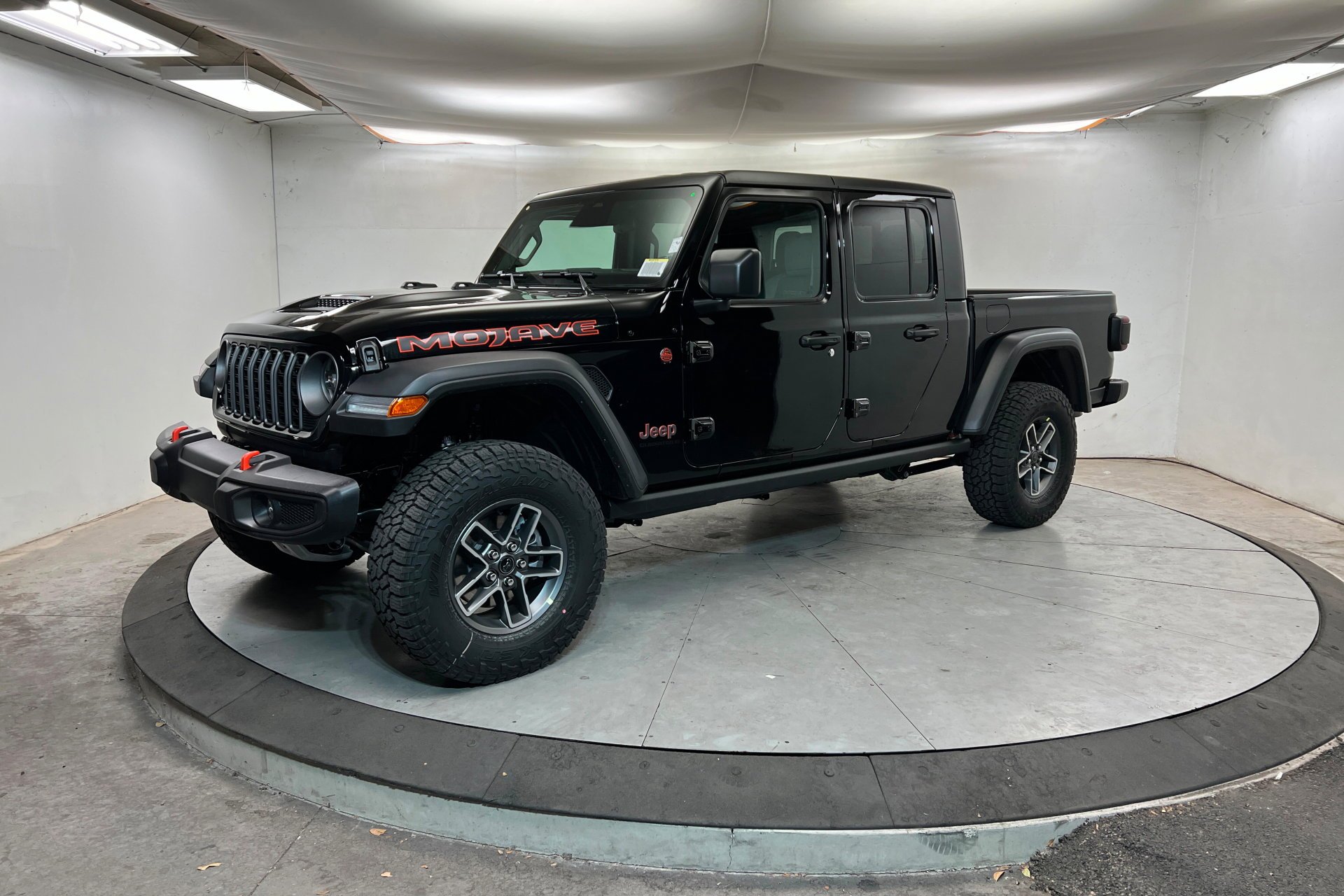2026 Jeep Gladiator Mojave Auto's photo