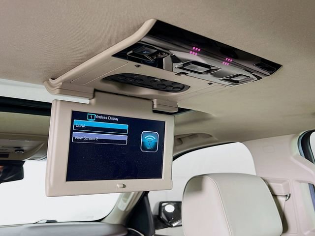 Used 2017 White Frost Tricoat GMC Denali image 28