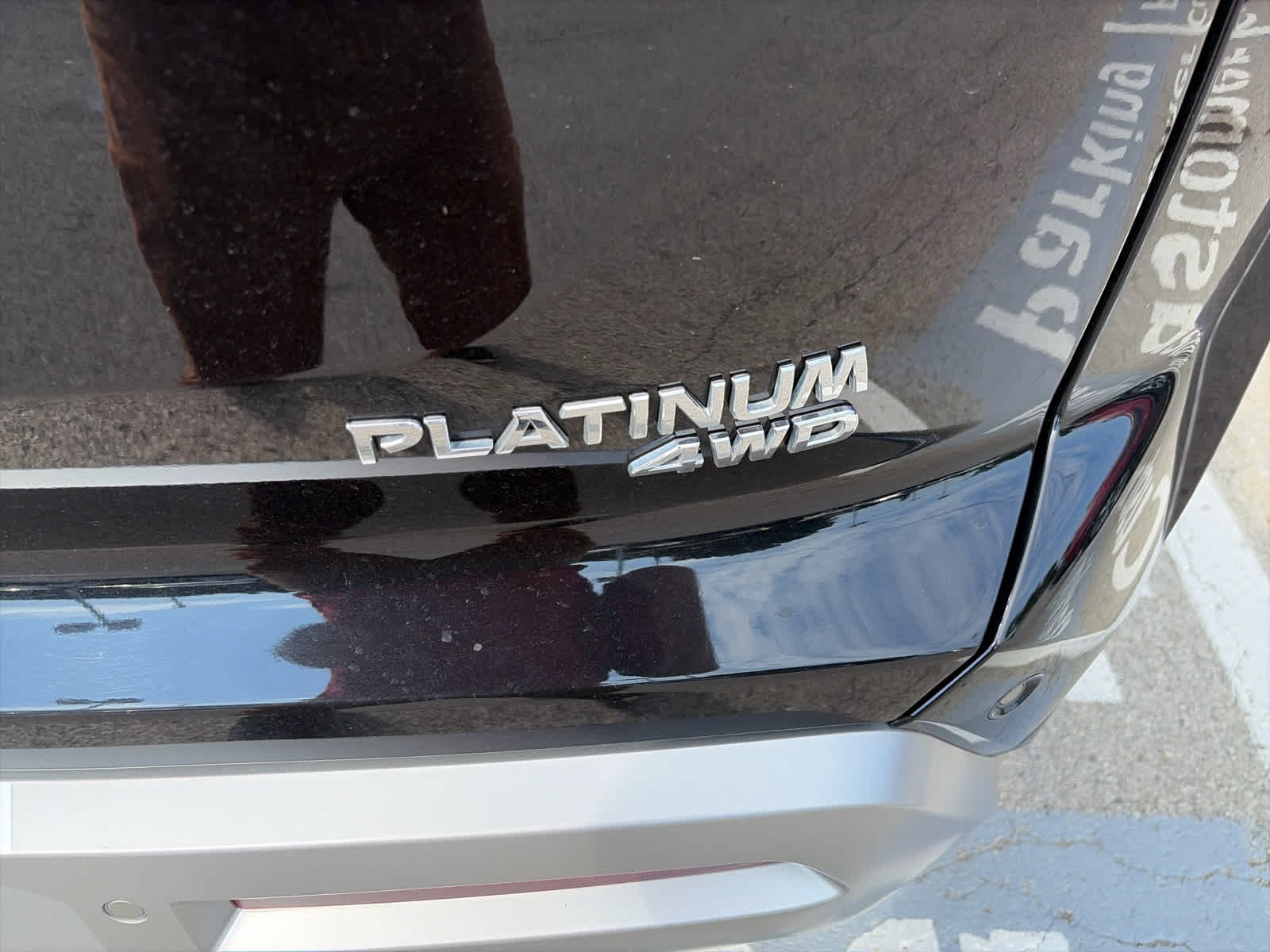 Certified Used 2024 Super Black Nissan Platinum image 15