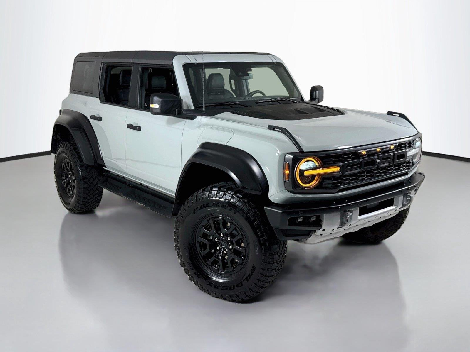 Used 2023 Cactus Gray Ford Raptor image 44