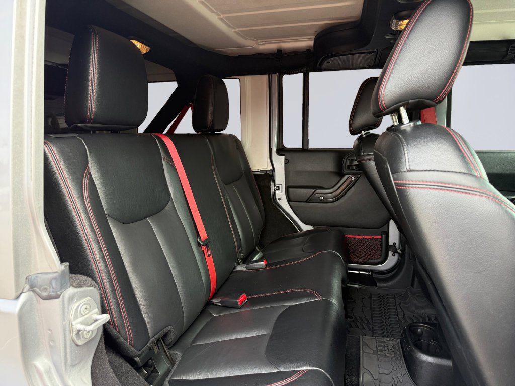 Used 2017 Silver Jeep Unlimited Rubicon Recon image 19