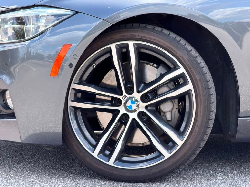 Used 2018 Gray BMW 340i image 10
