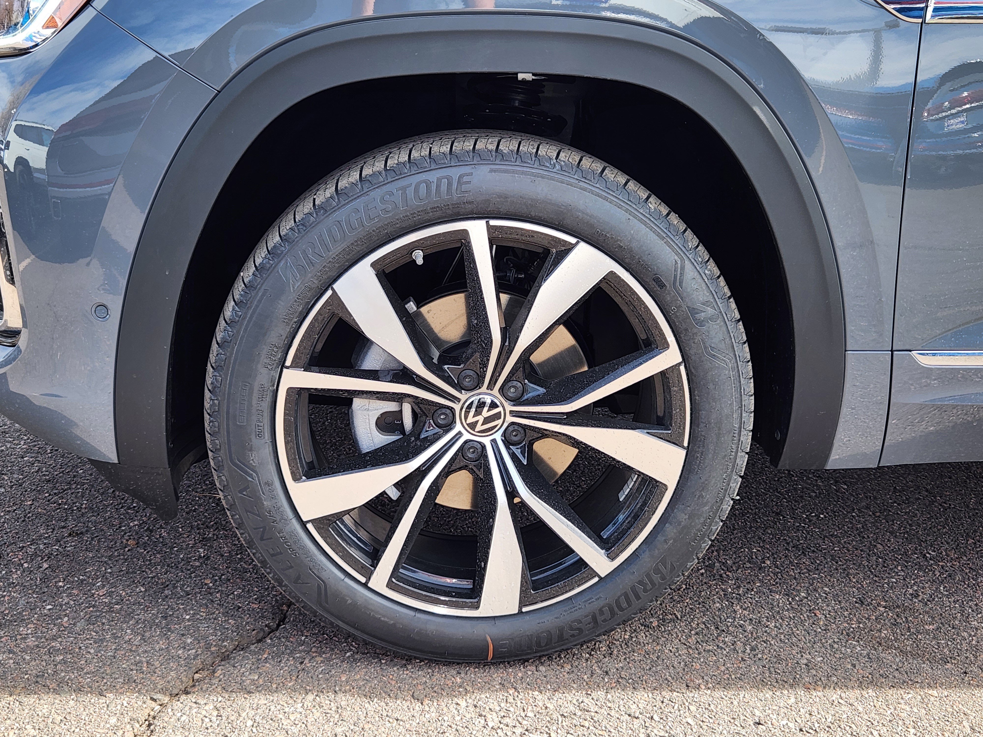 2026 Volkswagen Atlas SEL Premium R-Line - Photo 15
