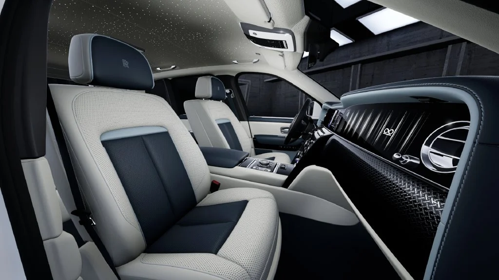 New 2027 White/off-white Rolls-Royce Black Badge image 6