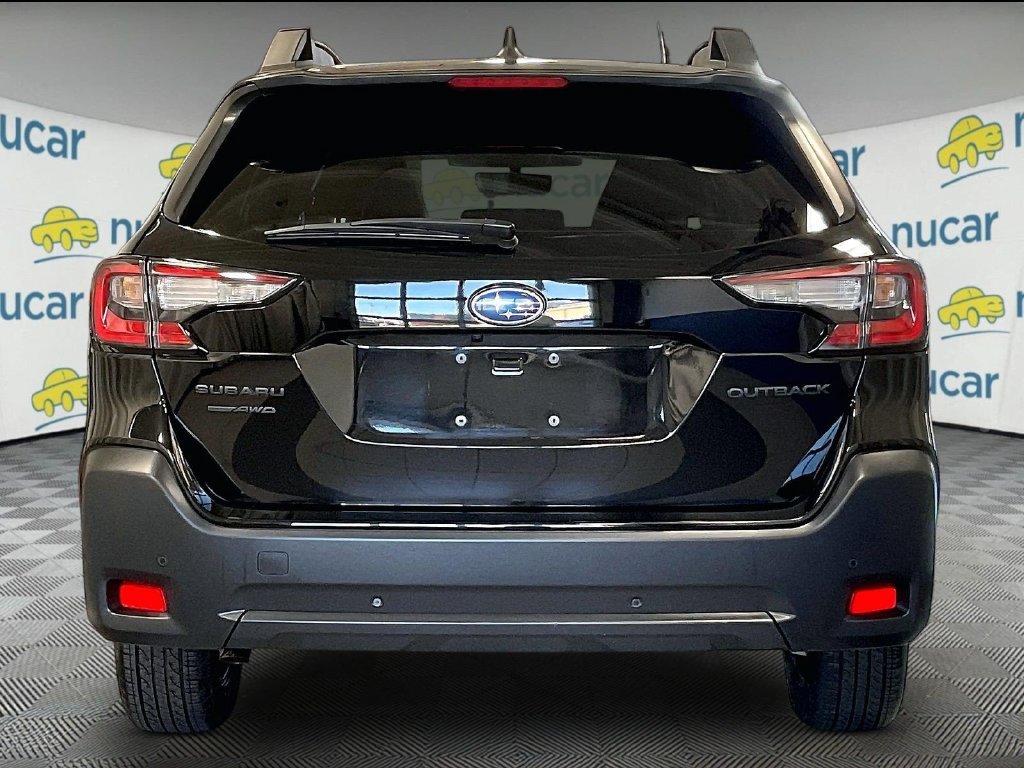 Used 2025 Black Subaru Onyx Edition image 5
