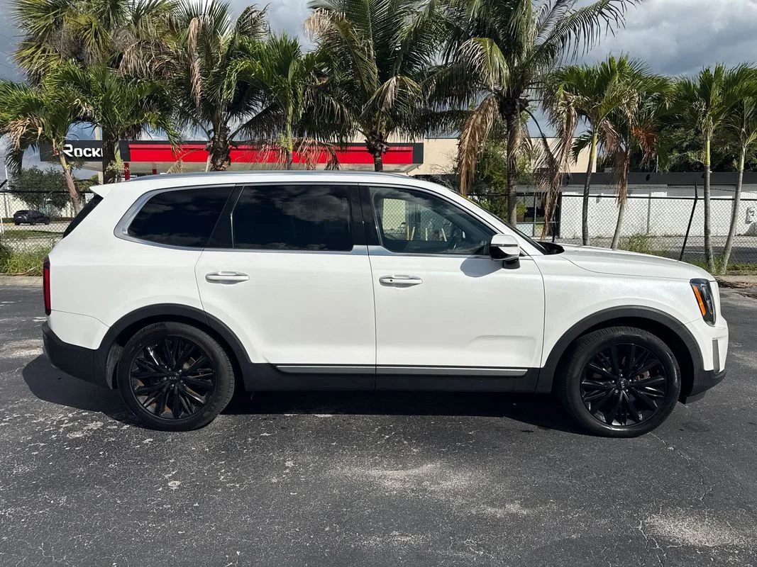 Used 2020  Kia SX image 7