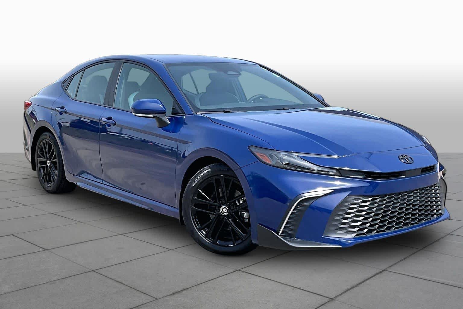 Used 2025 Reservoir Blue Toyota SE image 3