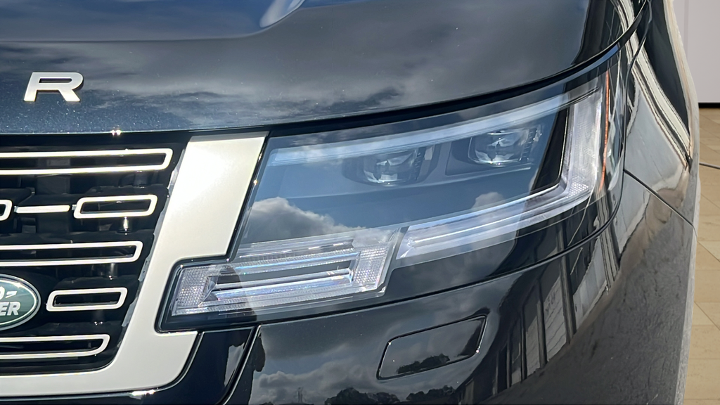 New 2026 Black Land Rover SE image 11