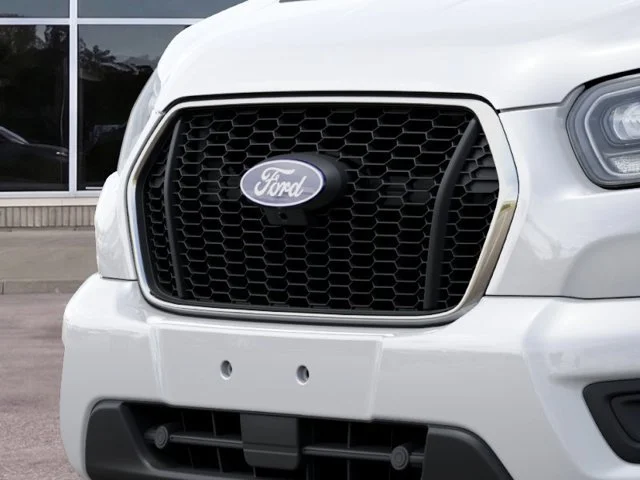 New 2027 Oxford White Ford Passenger Van XLT image 19