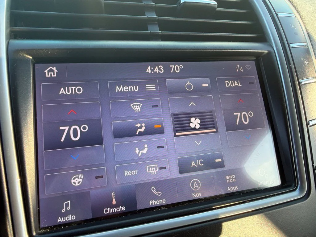 Used 2020 Wh Lincoln Reserve image 16