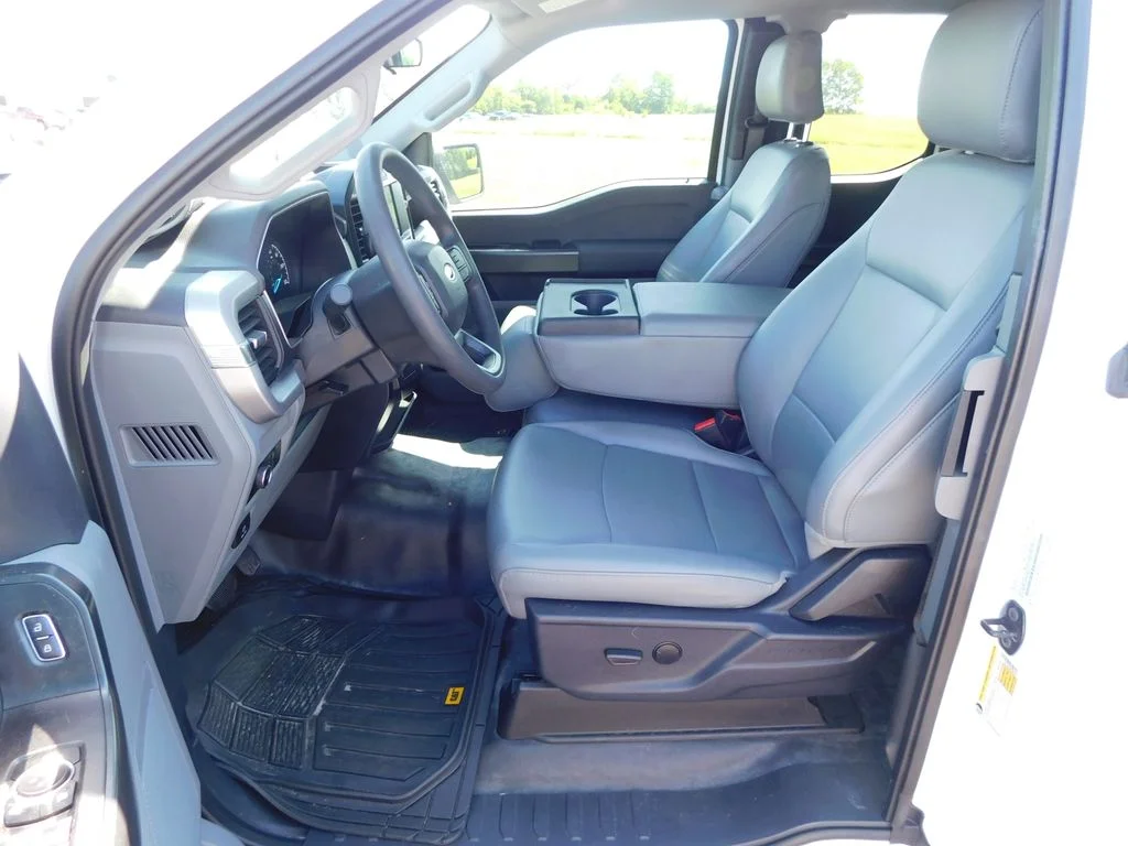 Used 2022 White Ford XL image 15