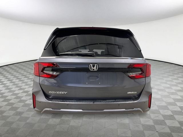 New 2026 Modern Steel Metallic Honda Touring image 4